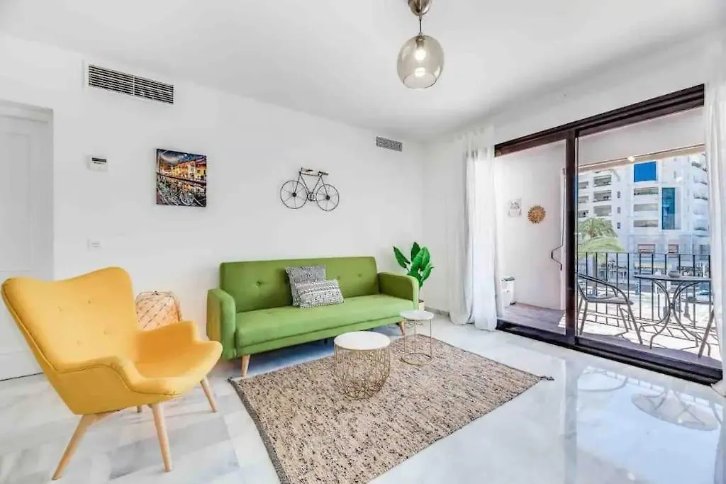 Beautiful 2 Bedrooms Apartment In Puerto Banus Marbella
